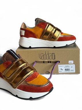 BELLA Yellow Bronze Sneaker